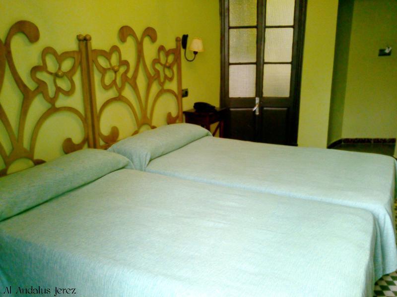 Al Andalus Jerez Hotel เฮเรซ เด ลาฟรอนเตรา ภายนอก รูปภาพ