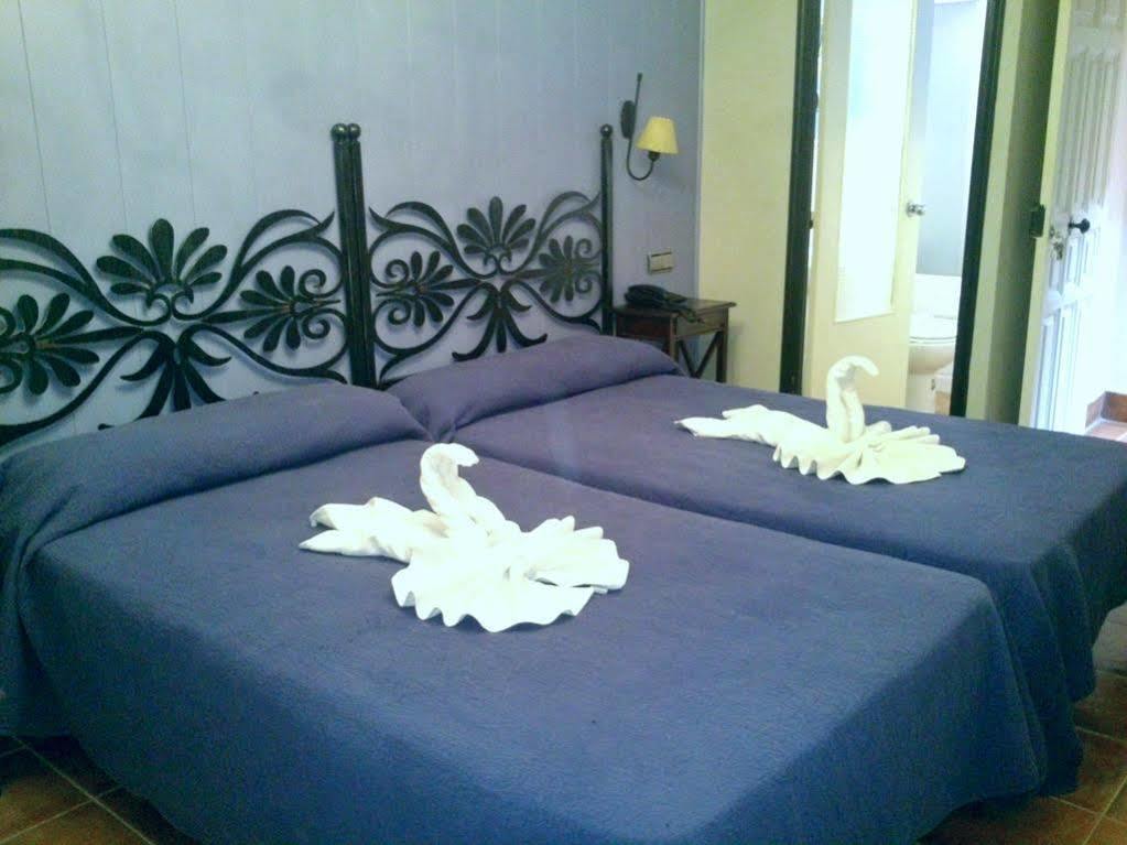 Al Andalus Jerez Hotel เฮเรซ เด ลาฟรอนเตรา ภายนอก รูปภาพ